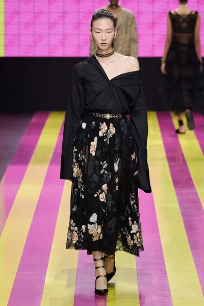 Look 56